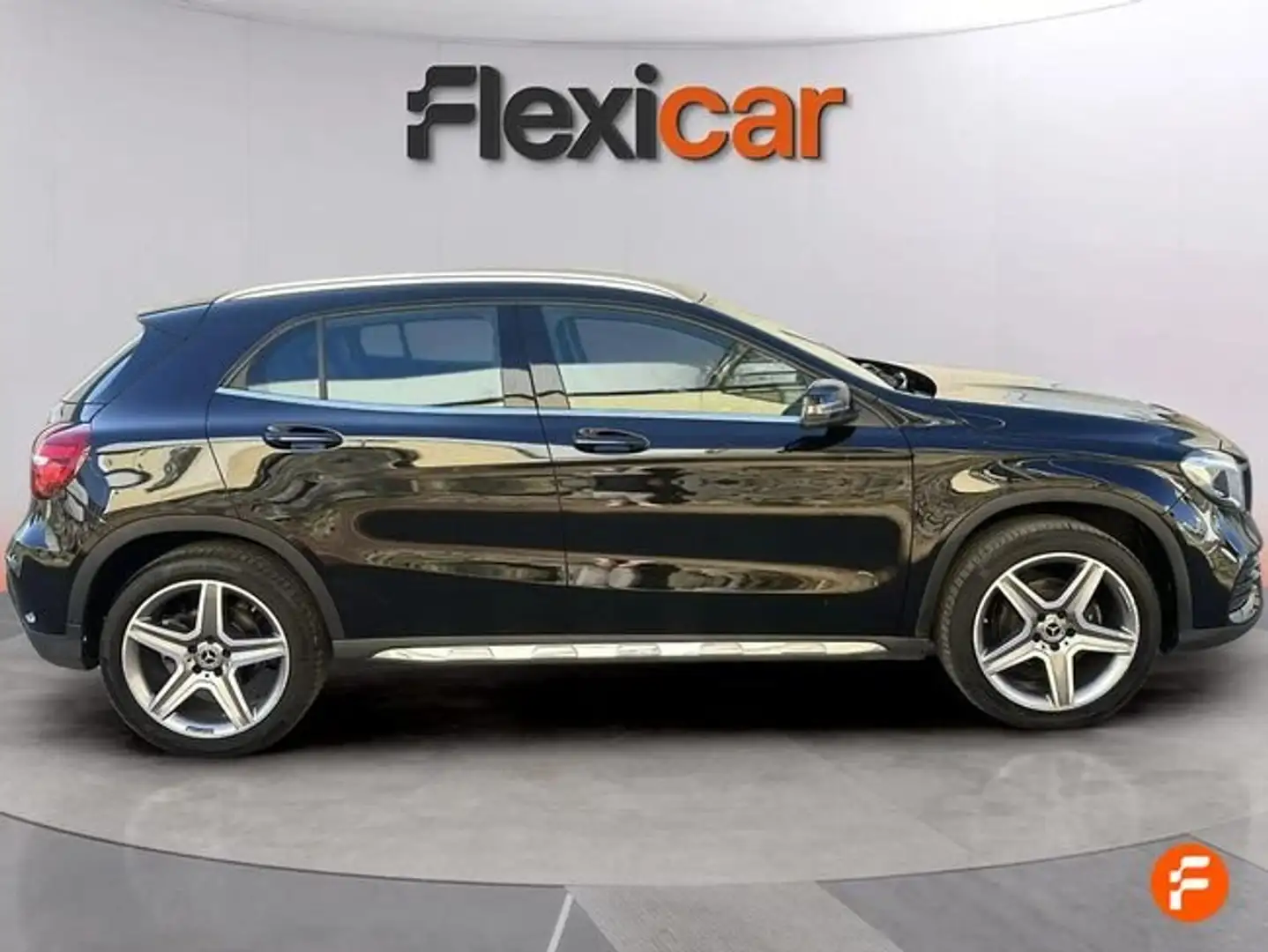 Mercedes-Benz GLA 180 +180 Negro - 2