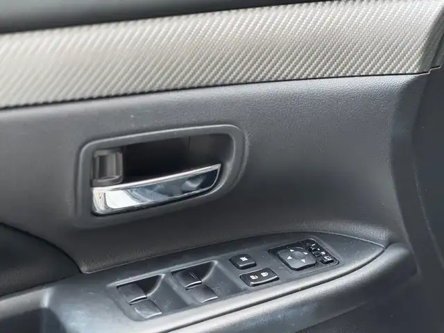 Mitsubishi Outlander view 27