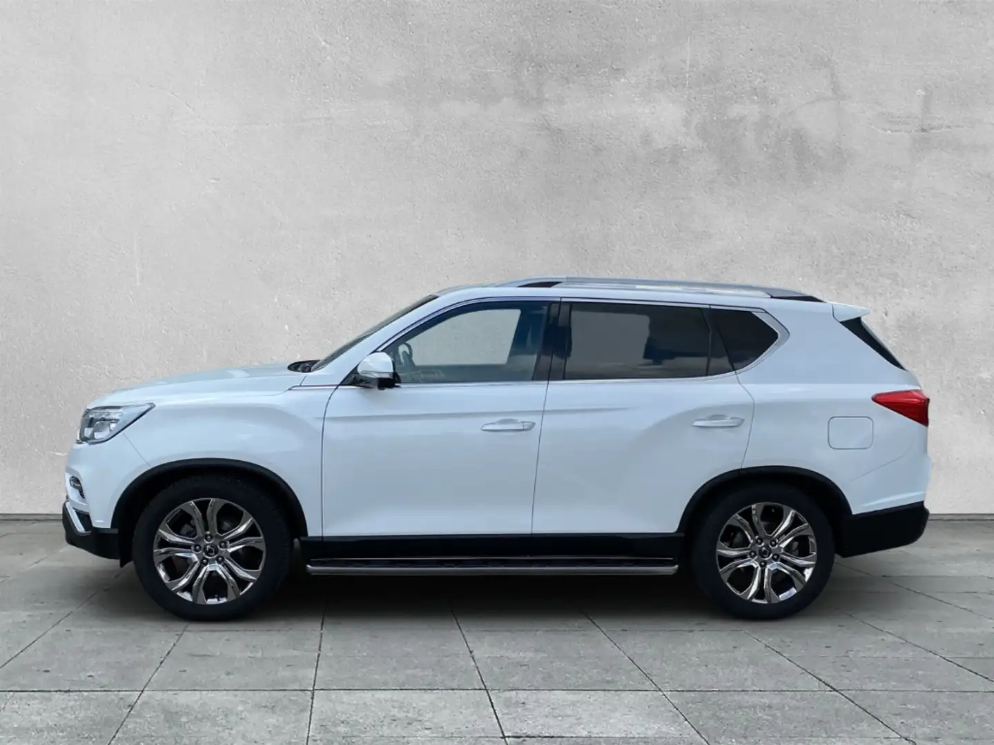 SsangYong Rexton Sapphire 2.2 e-XDi 4x4 AHK+KAMERA+NAVI Weiß - 2