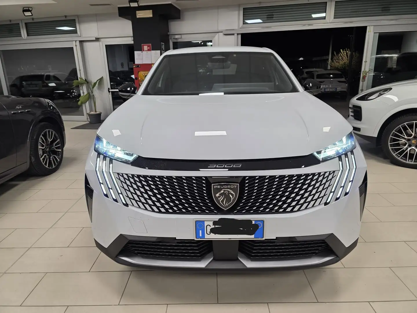 Peugeot 3008 ALLURE PACK 136CV ELETTR/BENZ GARANZIA PEUGEOT Blanc - 2