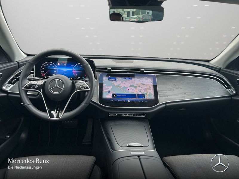 Mercedes-Benz E 220 d Avantgarde WideScreen Distr+ LED Kamera 9G — photo 13