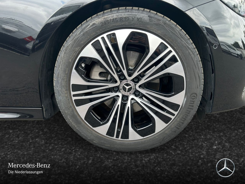 Mercedes-Benz E 220 d Avantgarde WideScreen Distr+ LED Kamera 9G — photo 6