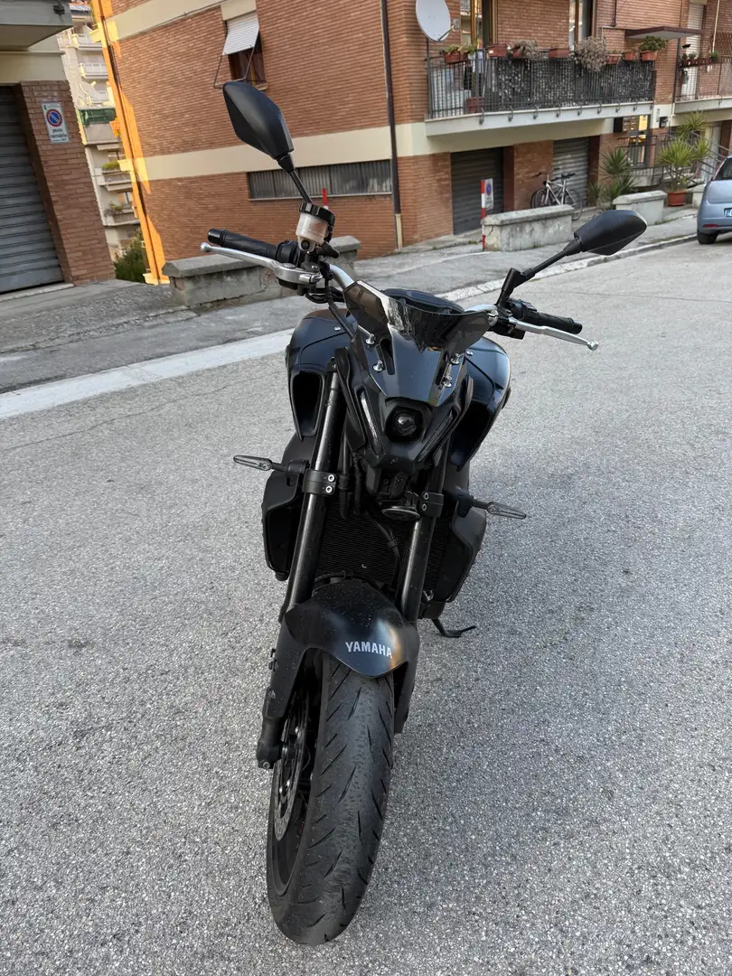 Yamaha MT-09 black edition - 1
