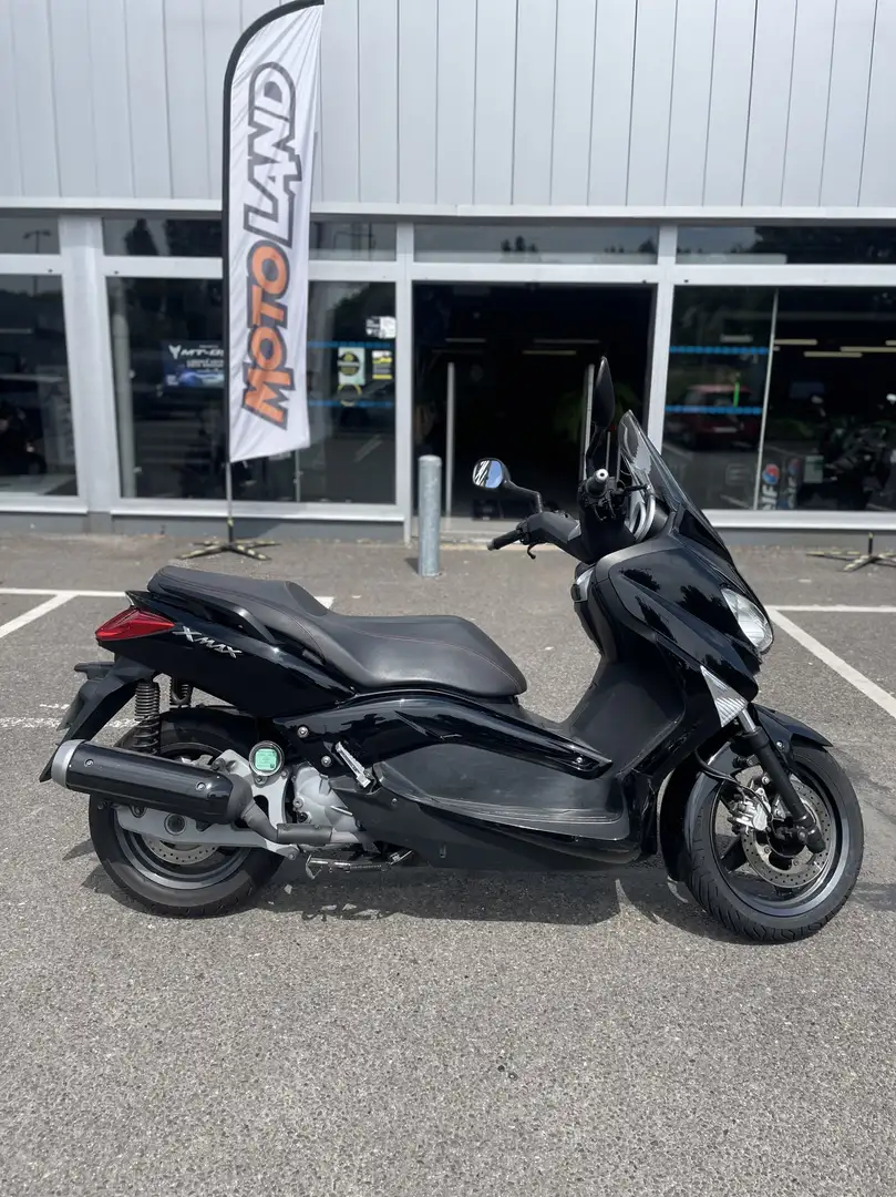 Yamaha X-Max 125 Negro - 1