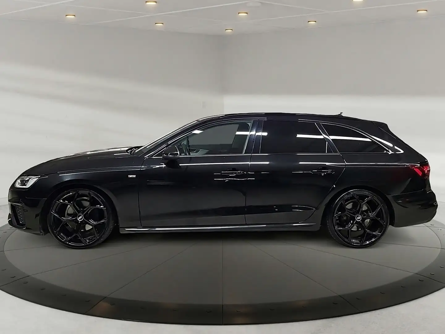 Audi A4 2.0 TDI * S-LINE * VIRTUAL COCKPIT * 20" ALU * LED Schwarz - 2