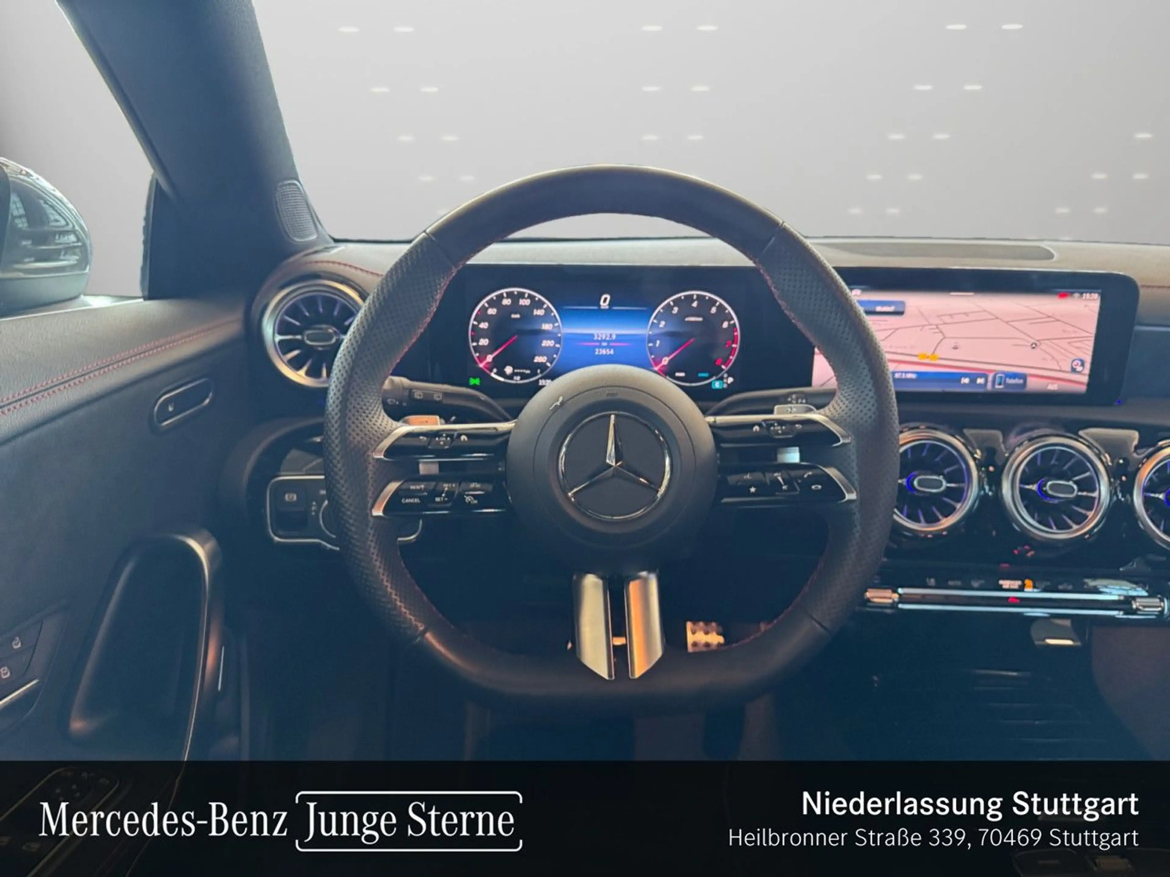 Mercedes-Benz CLA 180 AMG+LED+KAMERA+KEYLESS+7G — photo 13