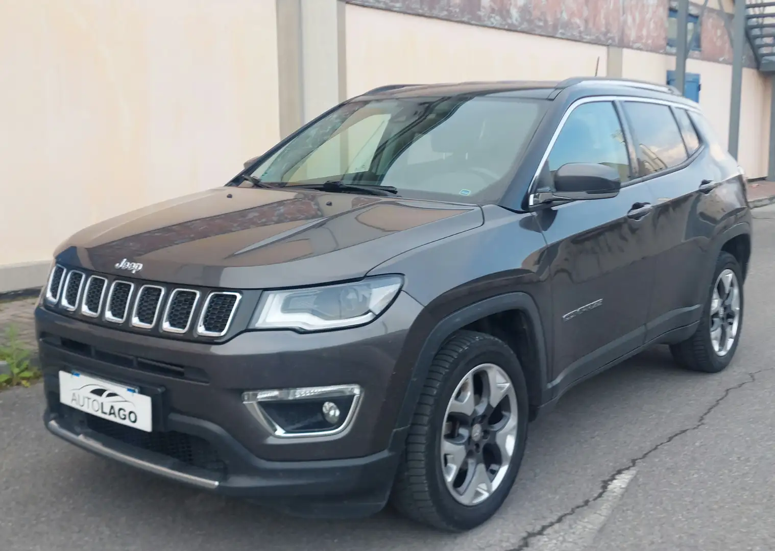 Jeep Compass 1.6 mjt Limited 2wd 120cv my19 Gris - 1