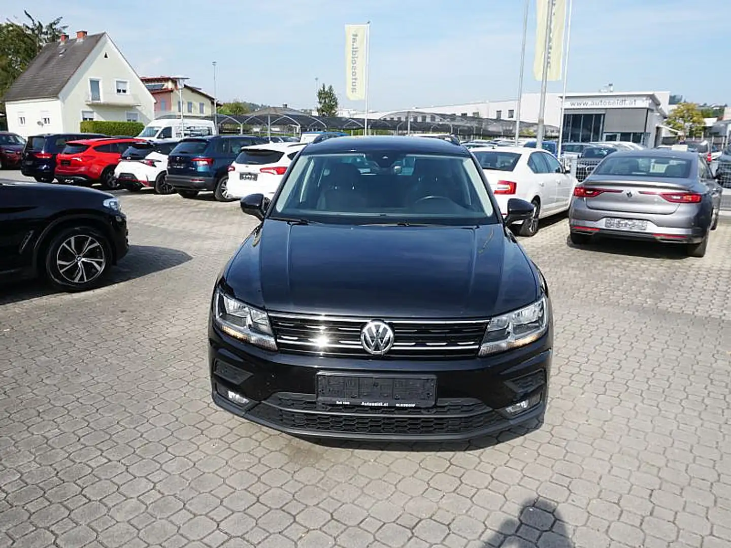 Volkswagen Tiguan 2,0 TDI SCR Comfortline *2020er+NAVI+ACC* Black - 2