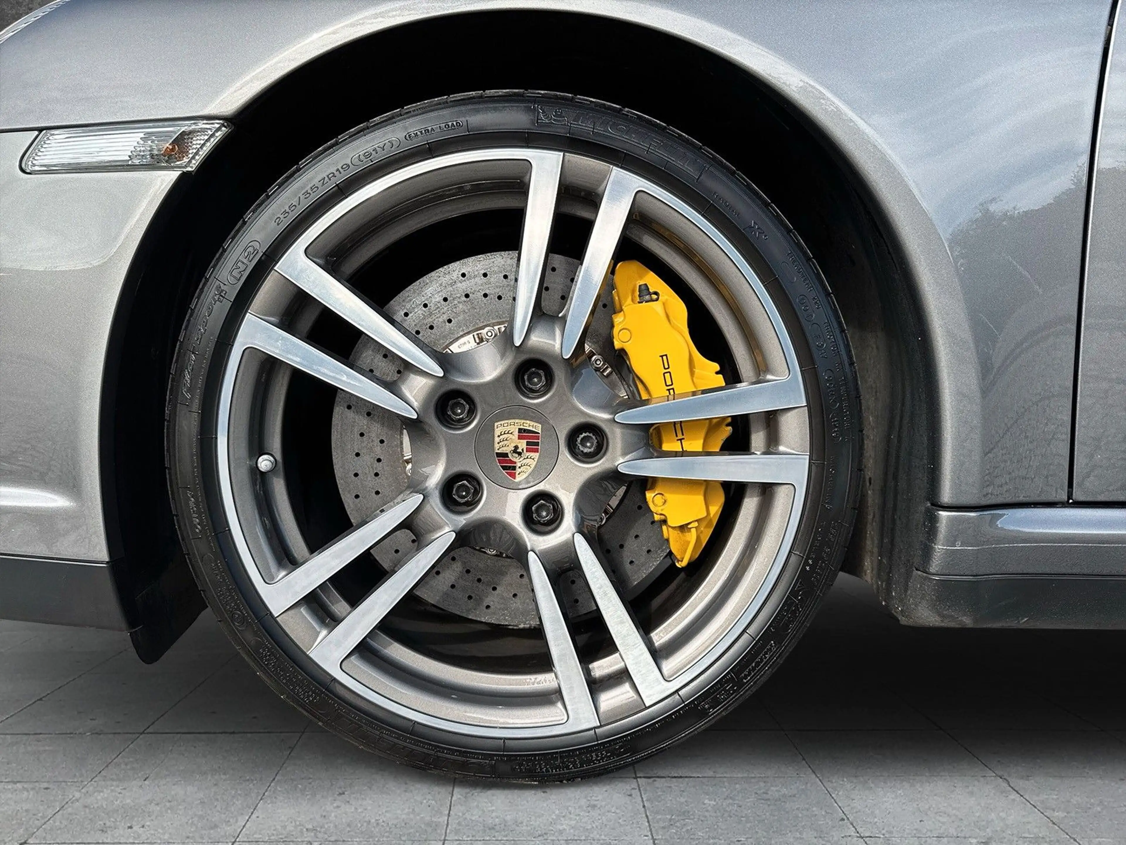 Porsche 997 Turbo S Coupé/SportChrono/19-Turbo II Rad — photo 6