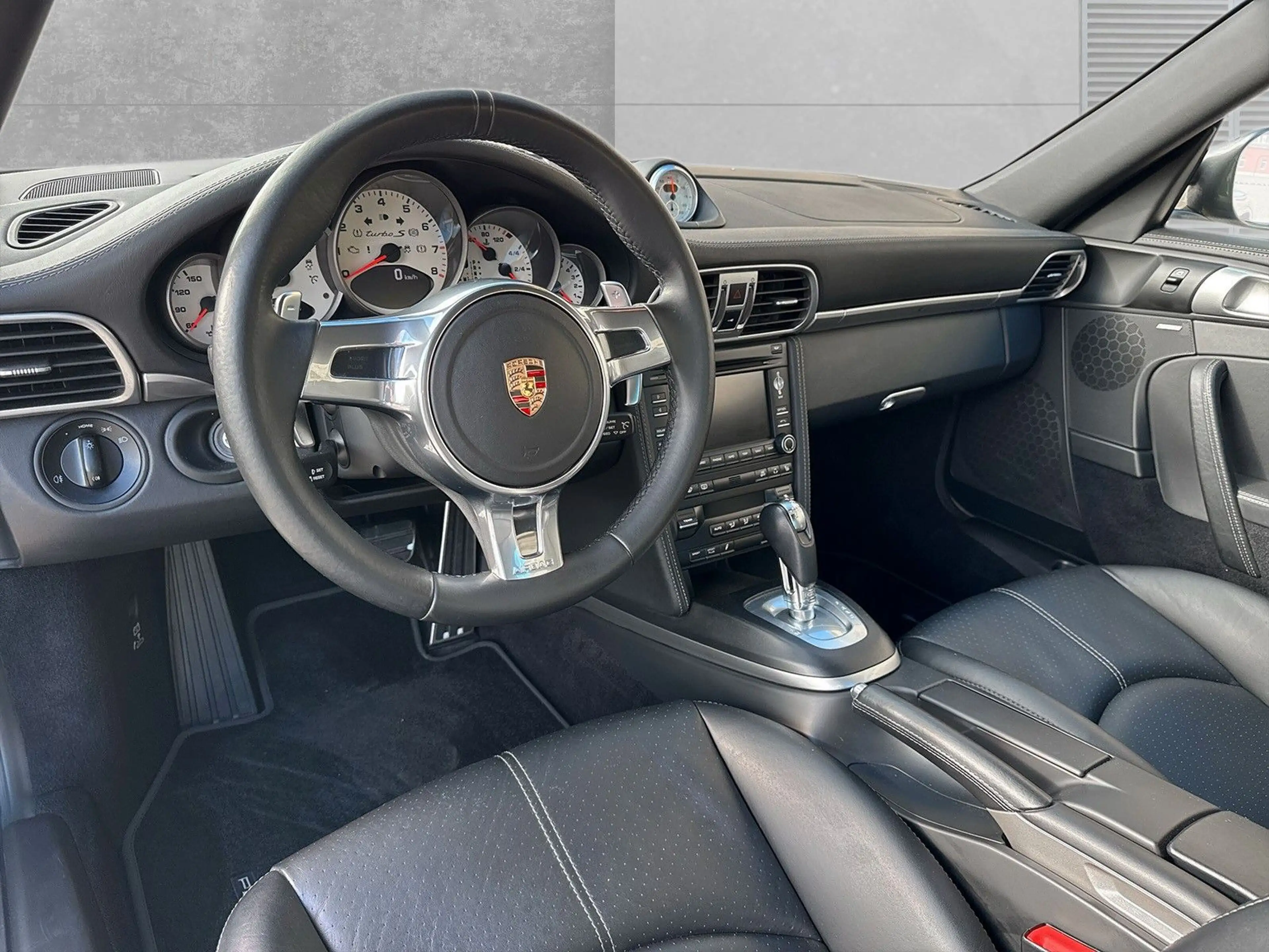 Porsche 997 Turbo S Coupé/SportChrono/19-Turbo II Rad — photo 7