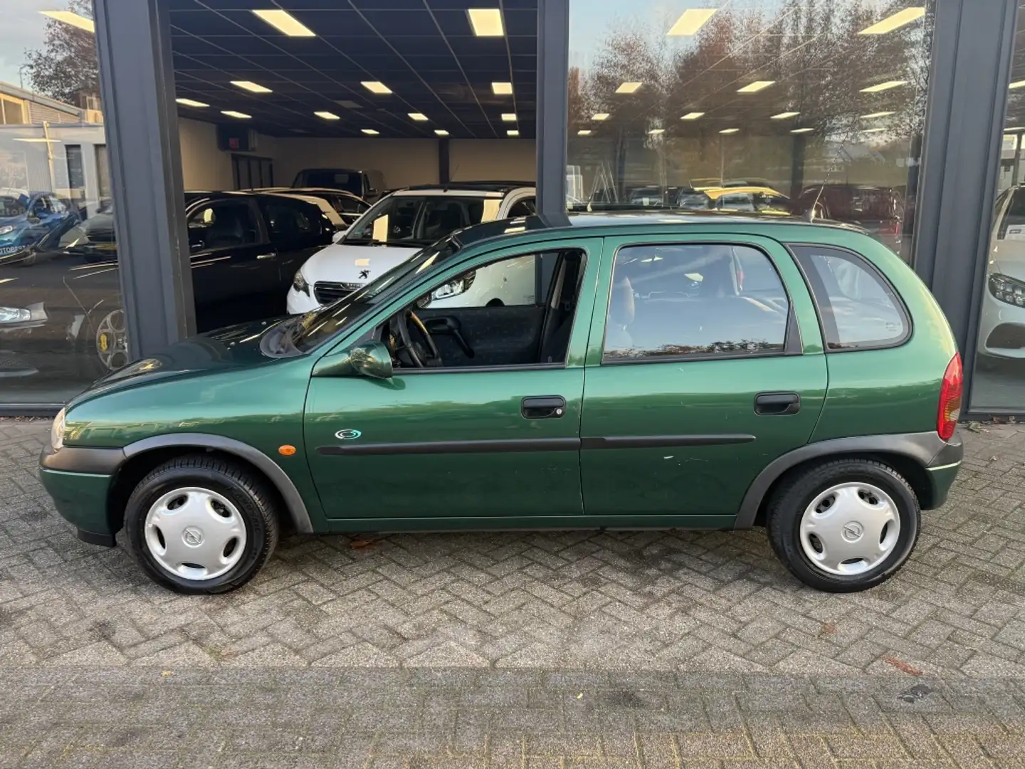 Opel Corsa 1.4i Strada Vert - 2