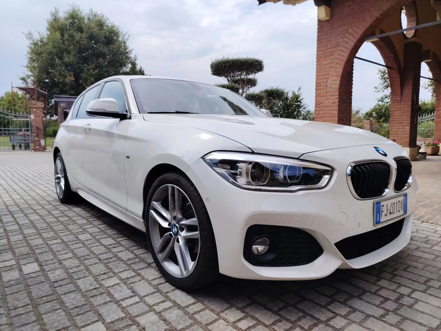 BMW 120 120d xdrive Msport 5p auto - 1