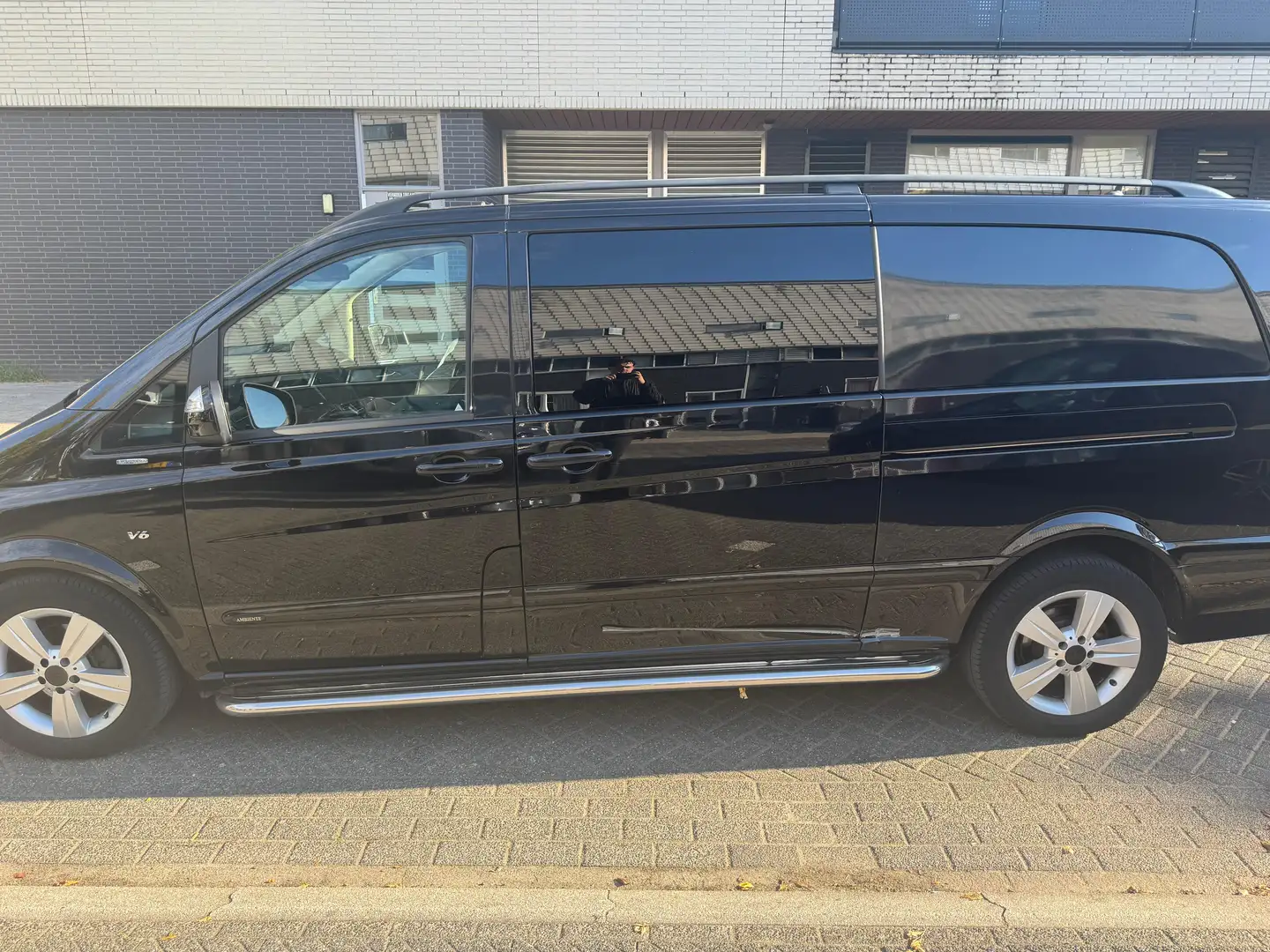 Mercedes-Benz Viano 3.0 CDI DPF lang Automatik Ambiente Czarny - 2