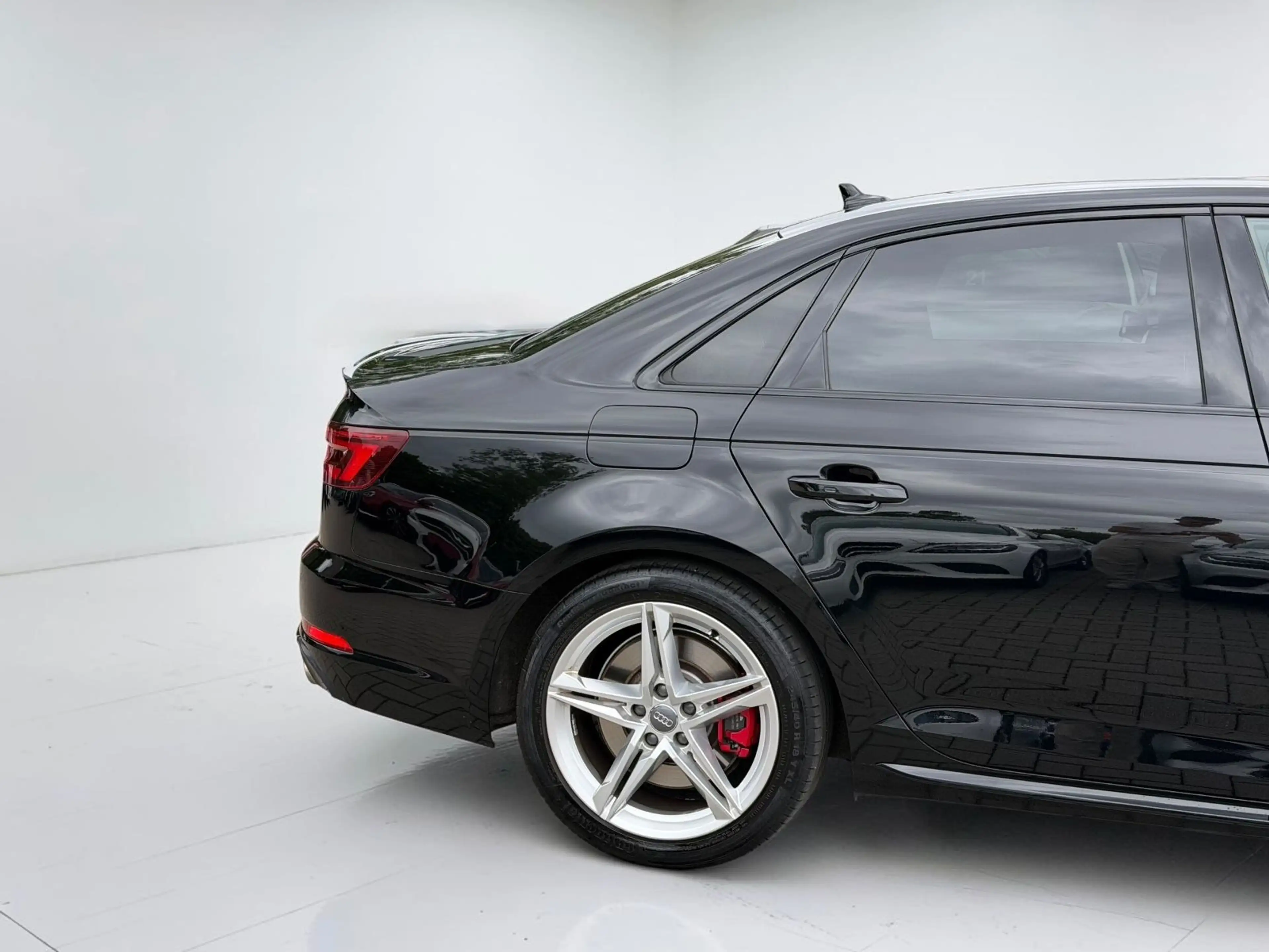 Audi S4 3.0 TFSI quattro*B&O*CARPLAY*LED*ALCANTARA* — photo 6