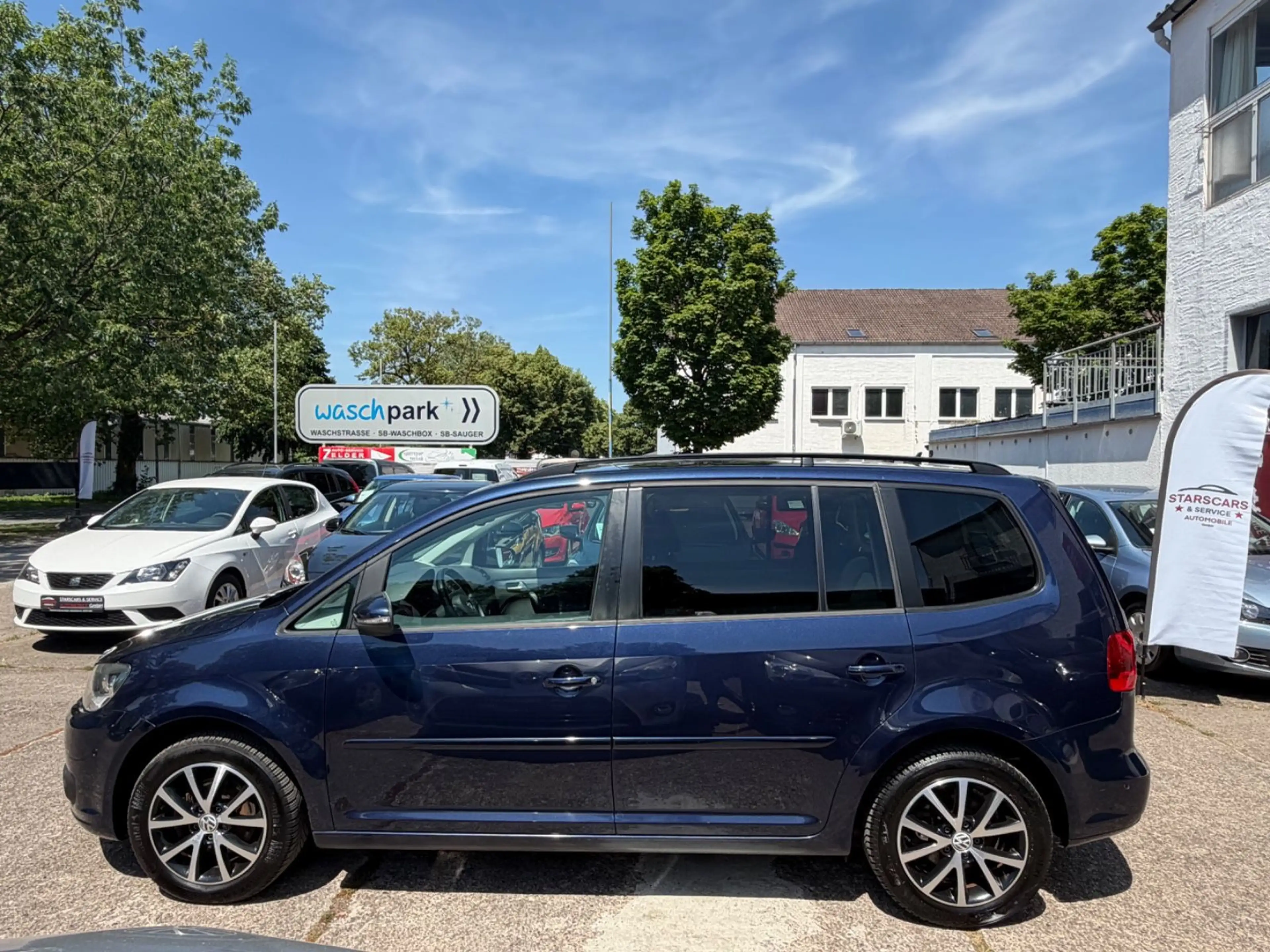 Volkswagen Touran *STANDHEIZUNG*TEMPO.*PDC*1.HAND*ALU*KLIMA* — photo 4