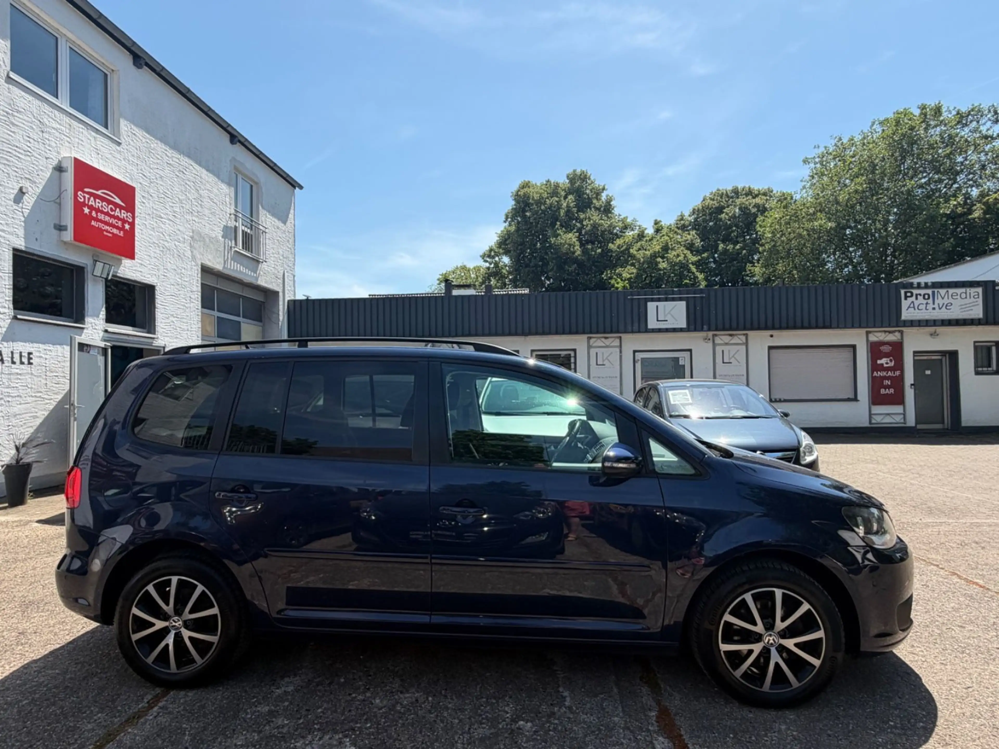 Volkswagen Touran *STANDHEIZUNG*TEMPO.*PDC*1.HAND*ALU*KLIMA* — photo 10