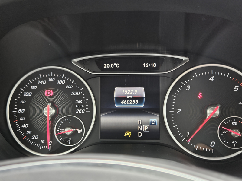 Mercedes-Benz B 180 d Business Solution — photo 9