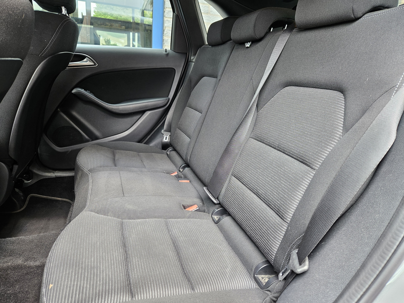 Mercedes-Benz B 180 d Business Solution — photo 20