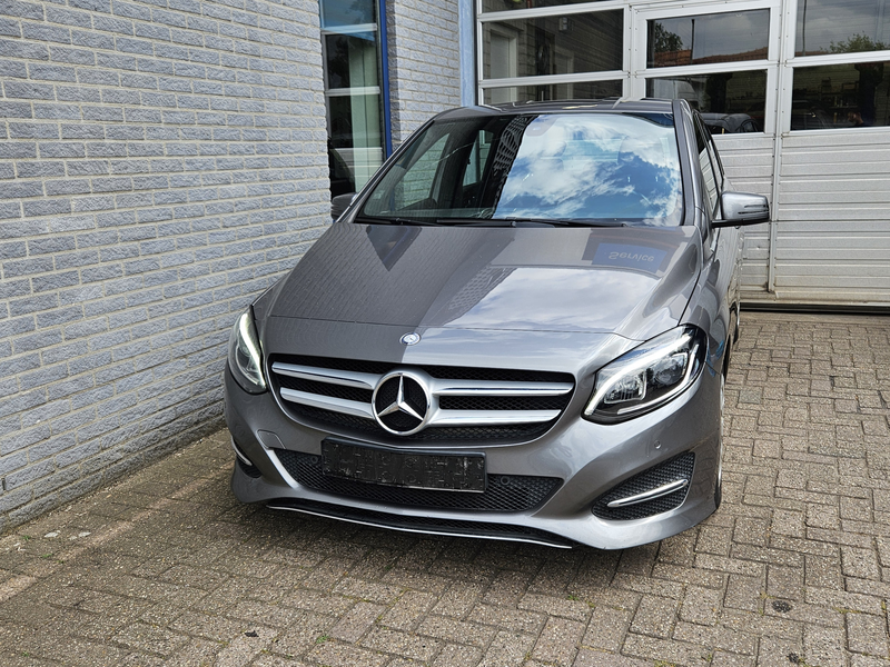 Mercedes-Benz B 180 d Business Solution — photo 15