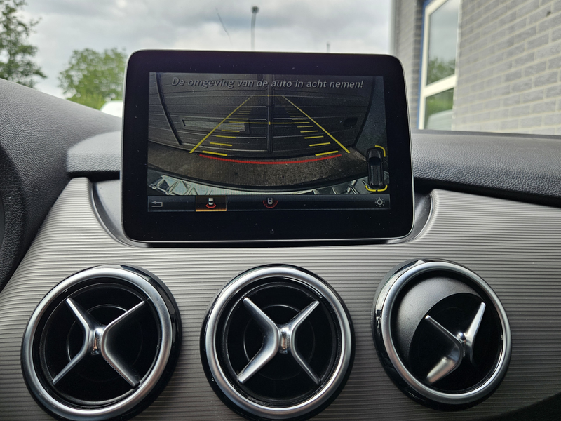 Mercedes-Benz B 180 d Business Solution — photo 25