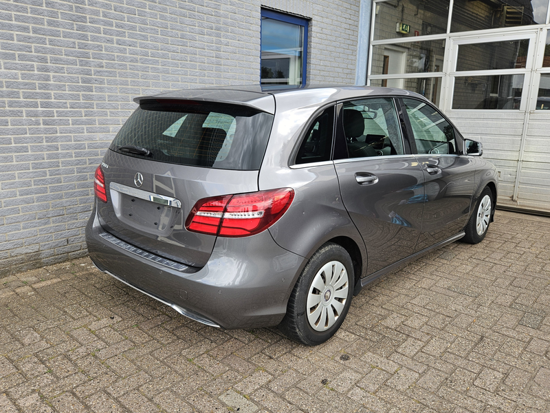 Mercedes-Benz B 180 d Business Solution — photo 2