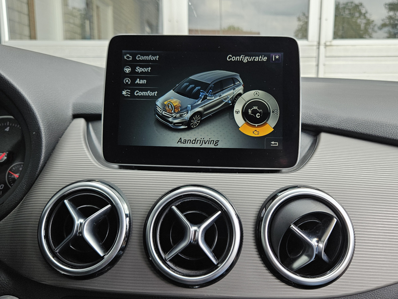Mercedes-Benz B 180 d Business Solution — photo 14