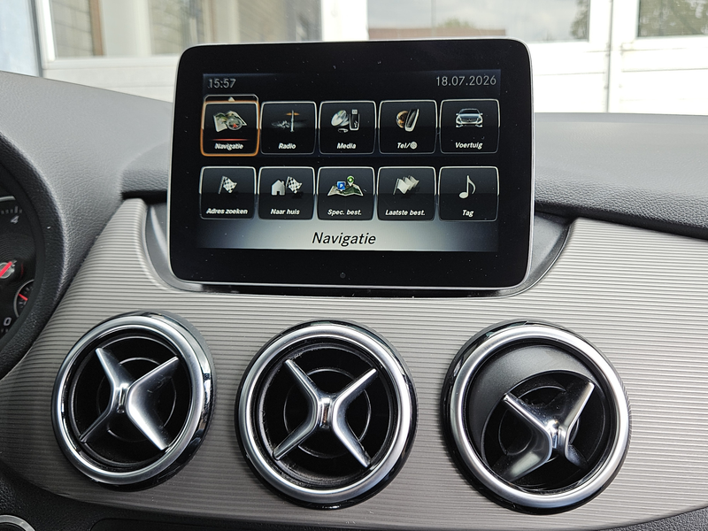 Mercedes-Benz B 180 d Business Solution — photo 13
