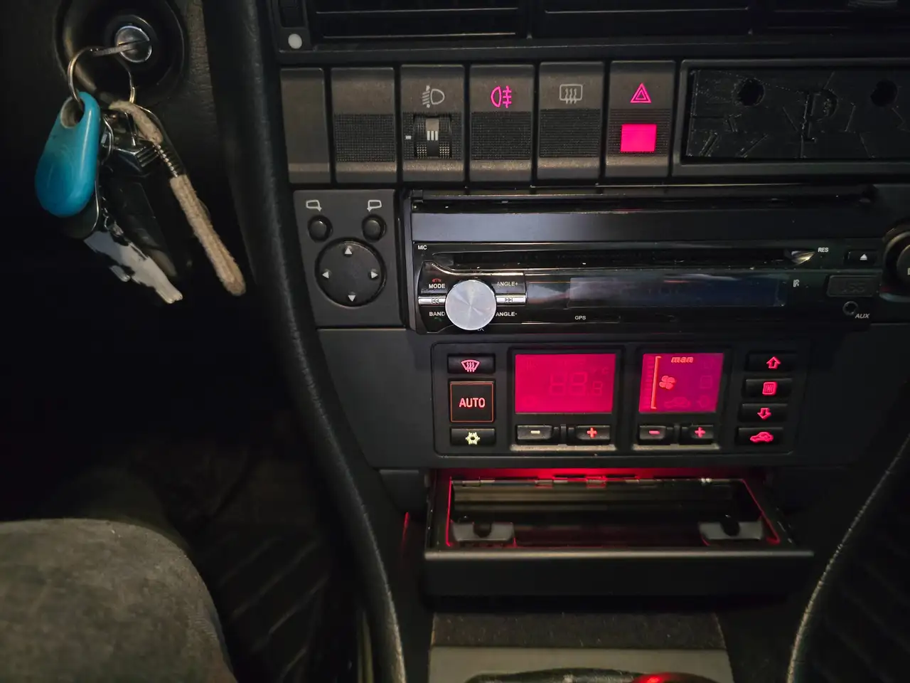 Audi 100 2.6 E, foto 11
