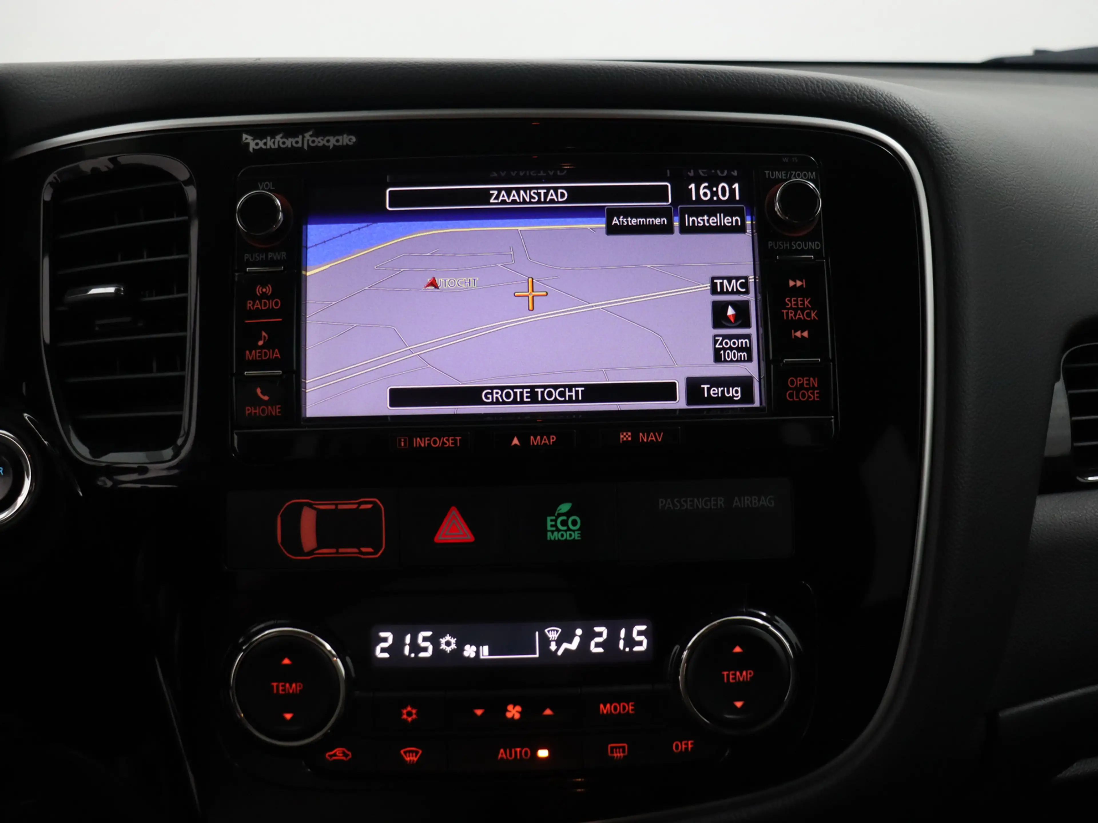 Mitsubishi Outlander 2.0 PHEV instyle+ Bluetooth, Cruise control adapti — photo 24