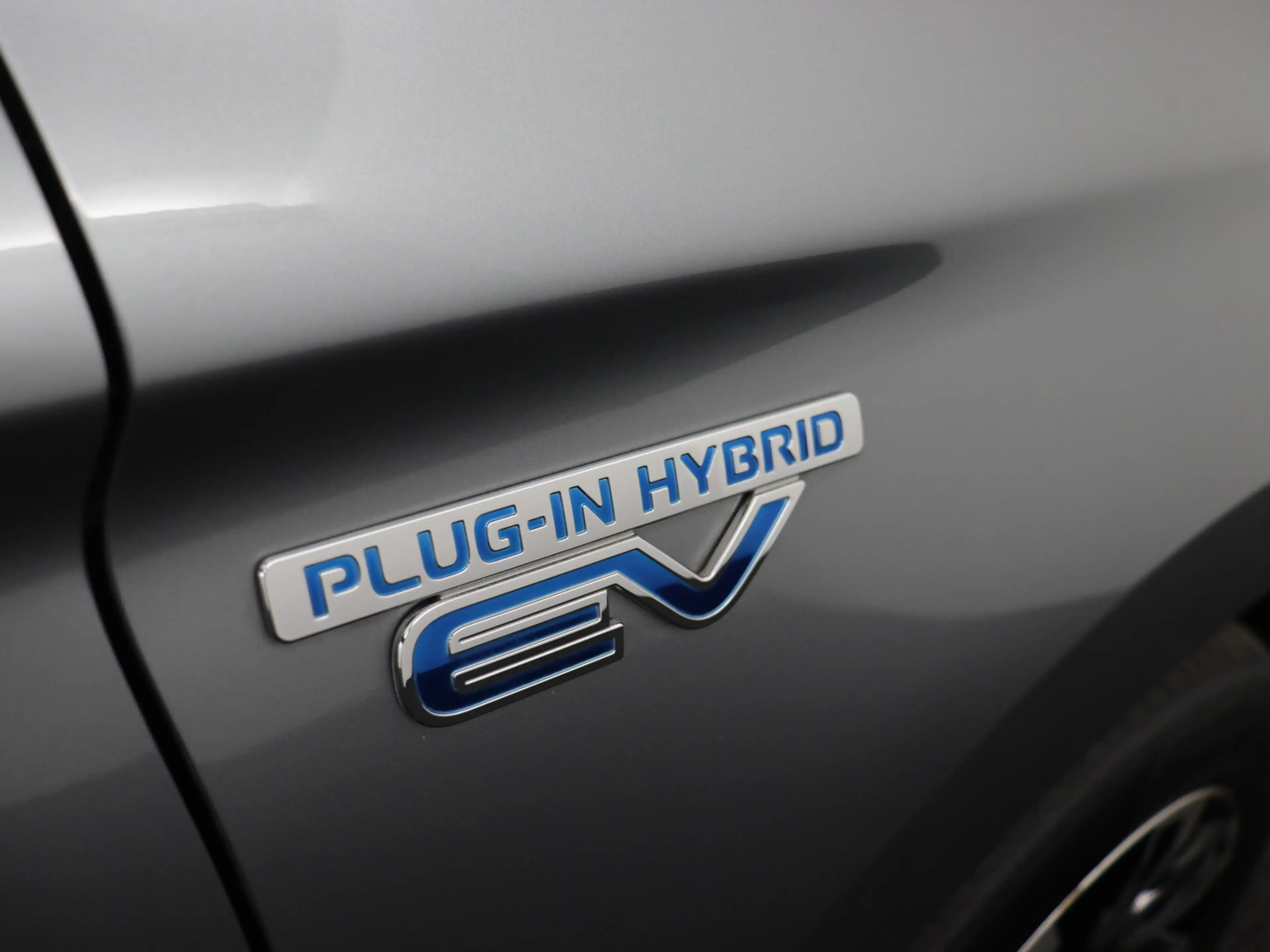 Mitsubishi Outlander 2.0 PHEV instyle+ Bluetooth, Cruise control adapti — photo 34