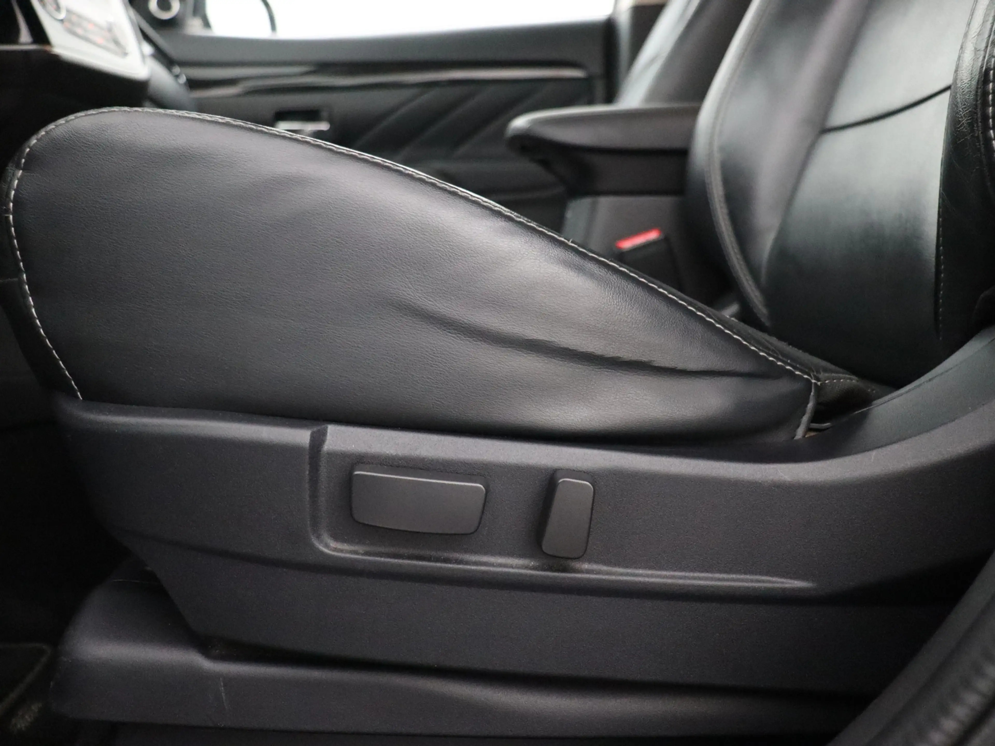 Mitsubishi Outlander 2.0 PHEV instyle+ Bluetooth, Cruise control adapti — photo 30