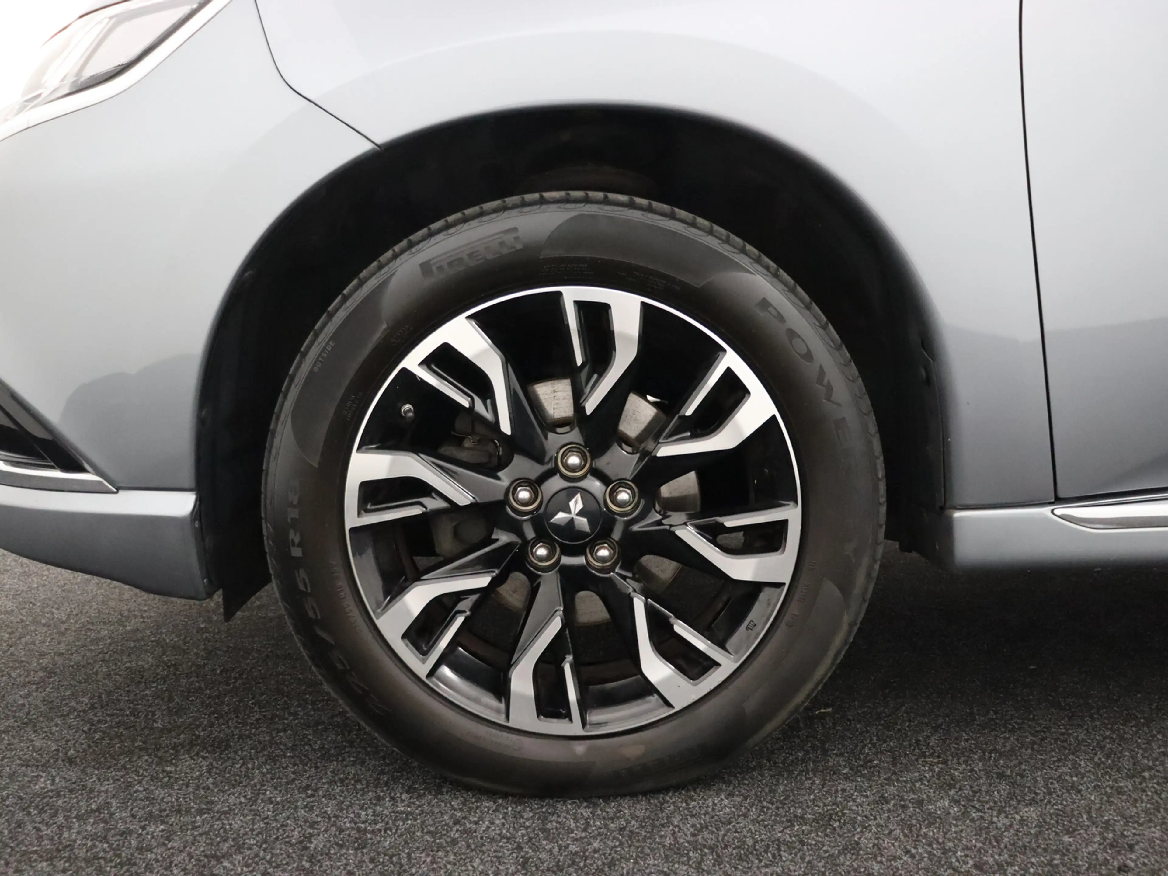 Mitsubishi Outlander 2.0 PHEV instyle+ Bluetooth, Cruise control adapti — photo 32