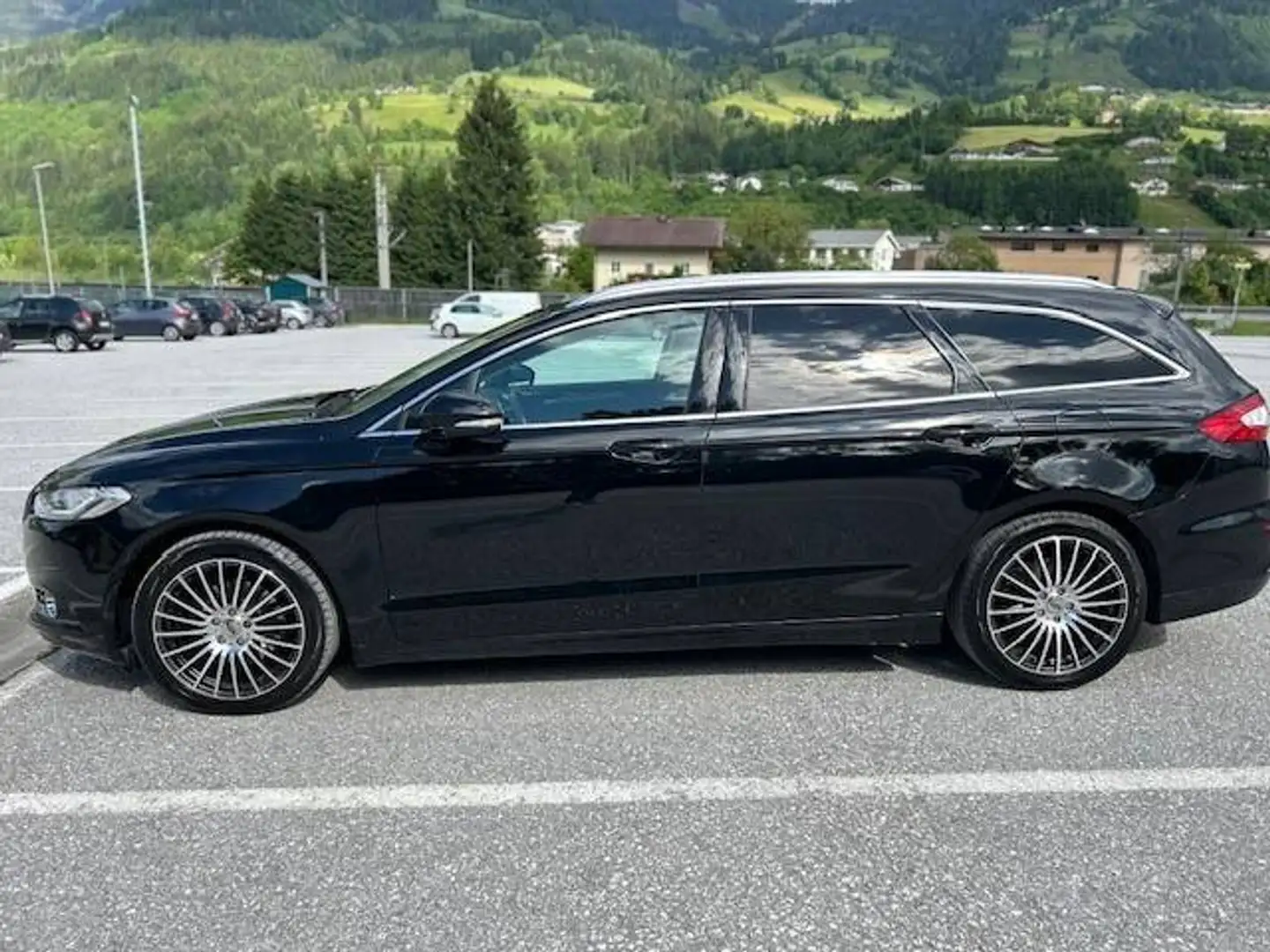 Ford Mondeo Mondeo Traveller Titanium 2,0 TDCi AWD Start/Stop Titanium Schwarz - 2