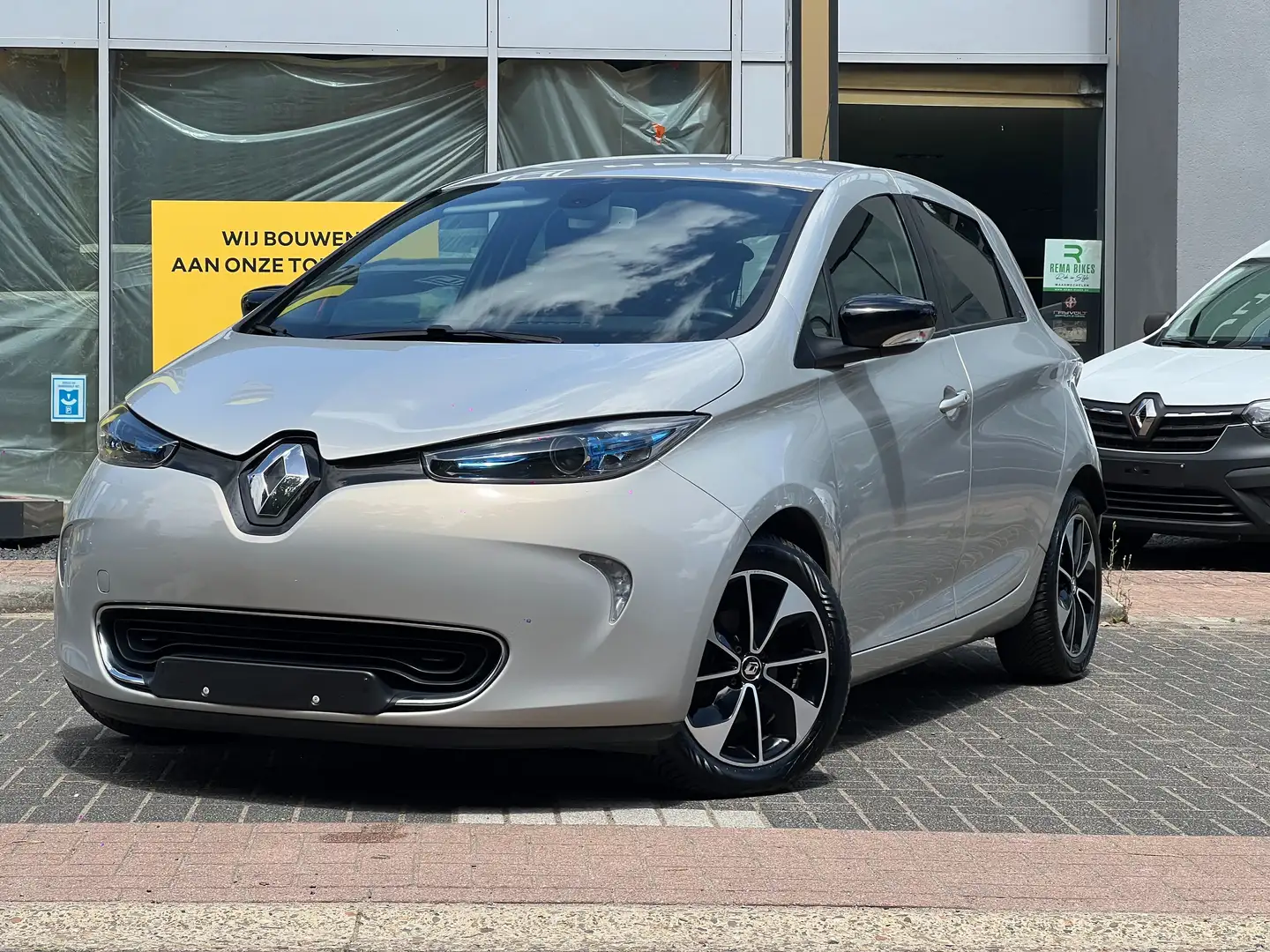 Renault ZOE 22 kWh Q210 Intens - Batt. incl. Grey - 1