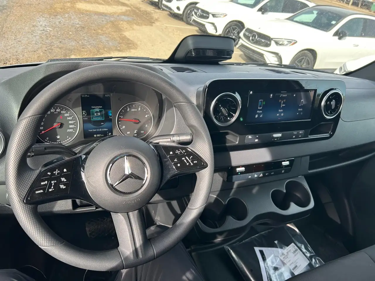 Mercedes-Benz Sprinter снимка Mercedes-Benz Sprinter