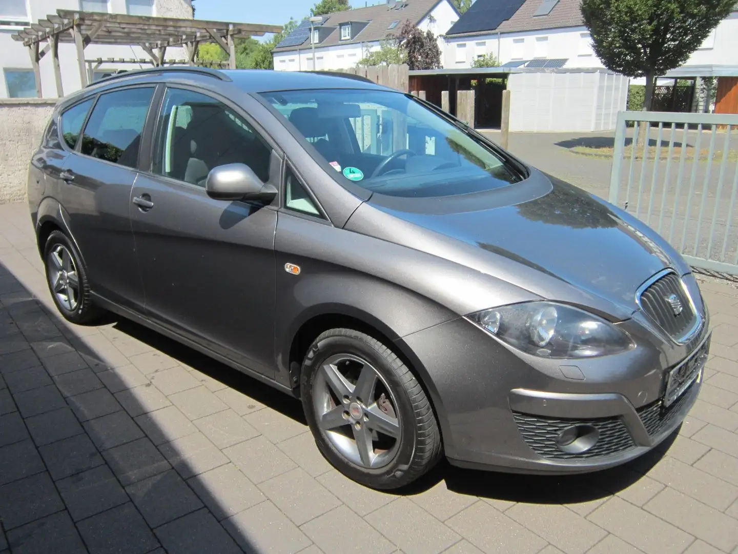 SEAT Altea XL"4You"Klimaauto*Alu*SH*PDC*Tempo*WR*Top* Grau - 2