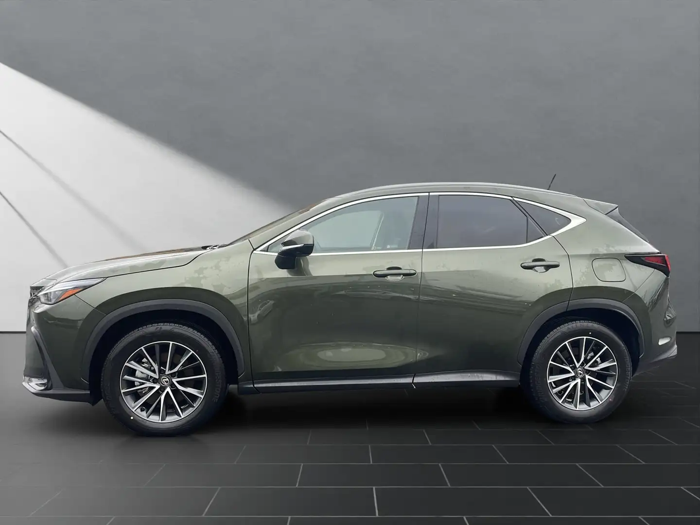 Lexus NX 350h Executive Line 350h Zielony - 2