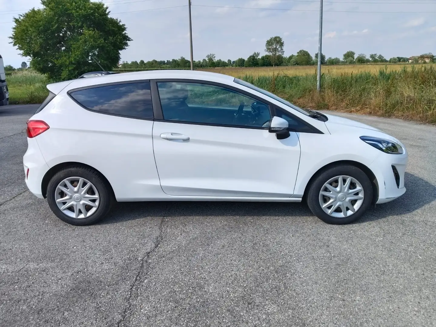 Ford FIESTA 1.5 85 CV AUTOCARRO Blanc - 1