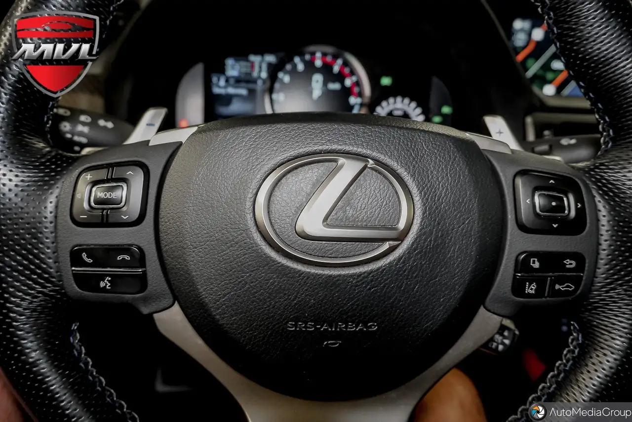 Lexus GS F снимка Lexus GS F