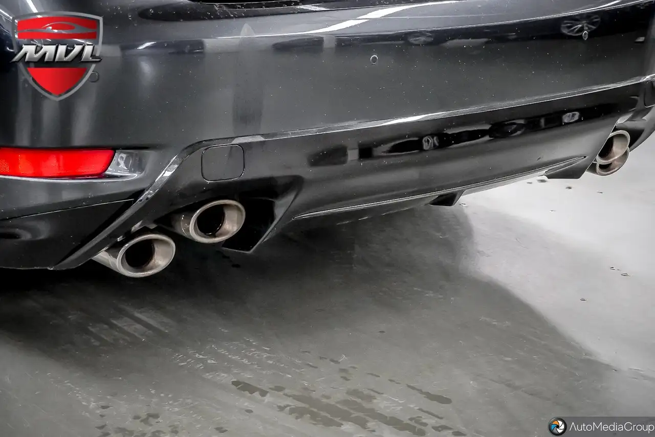 Lexus GS F снимка Lexus GS F