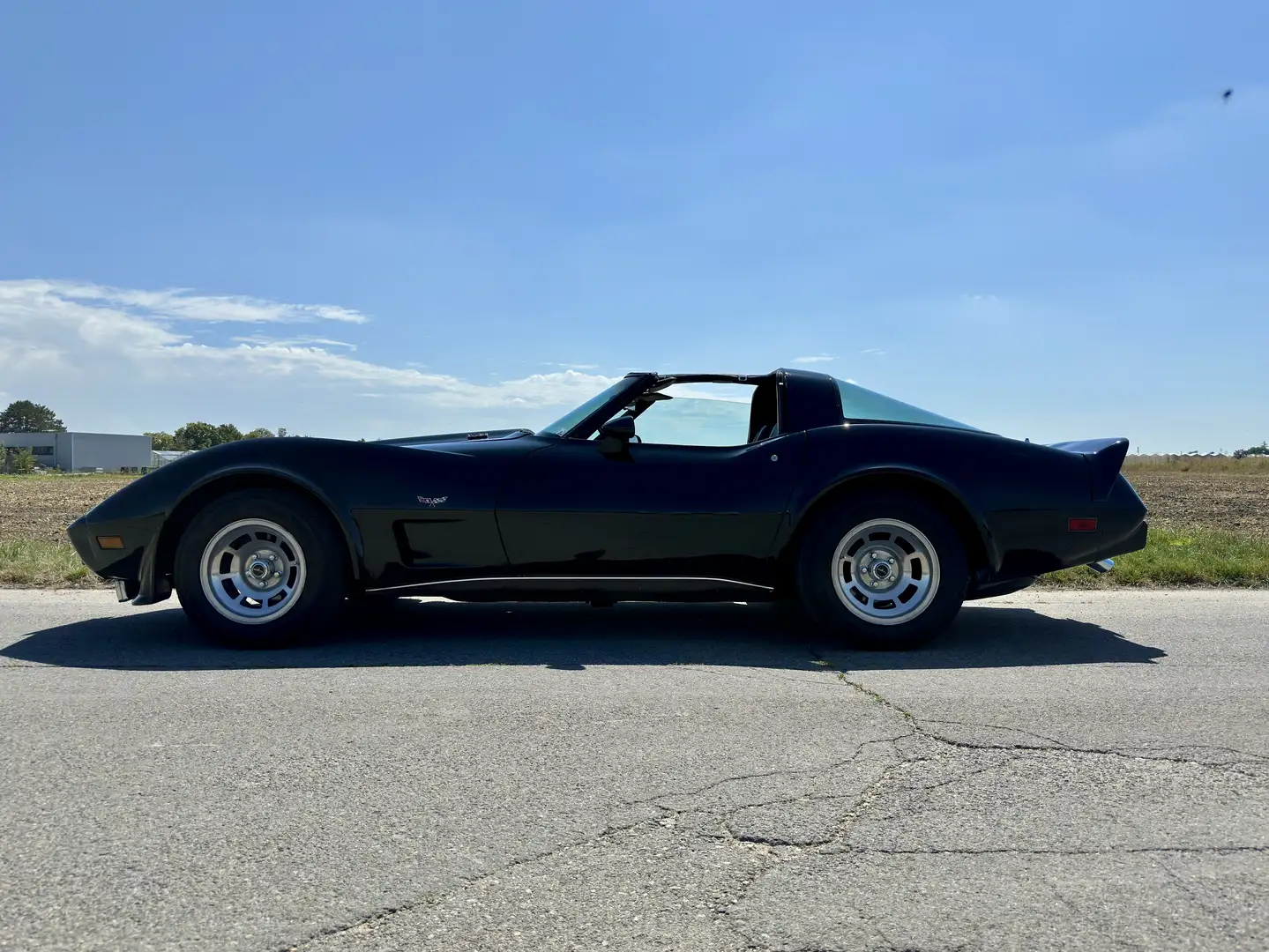Chevrolet Corvette - 1