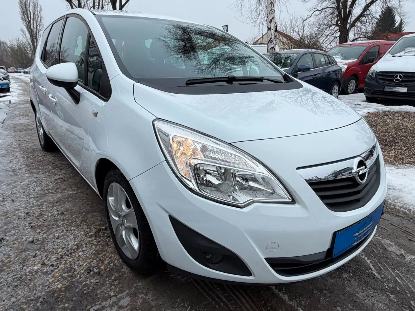 Opel Meriva B Design*1.HD*Klima*Temp*83.TKM*TÜV NEU Weiß - 2