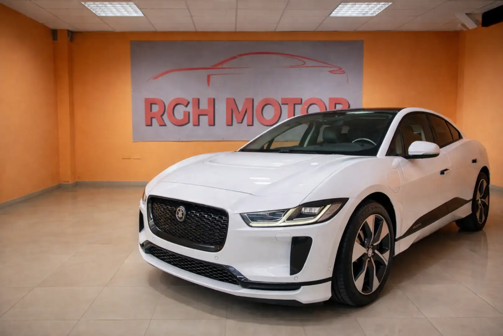 Jaguar I-Pace SE Blanc - 1