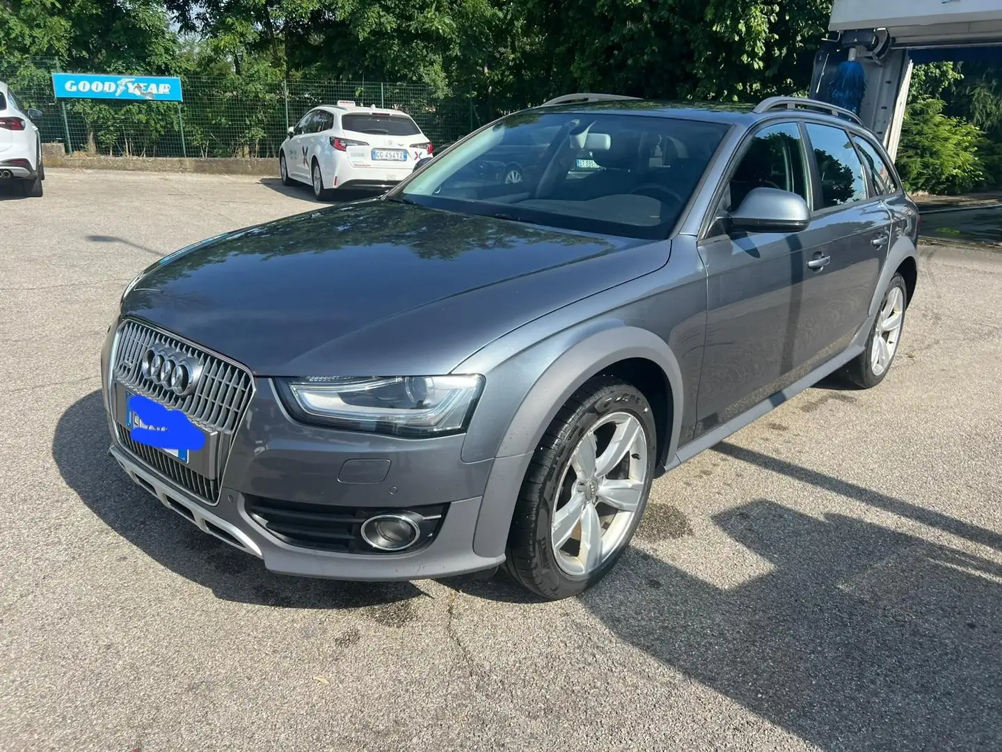 Audi A4 allroad 2.0 tdi Business 177cv - 1