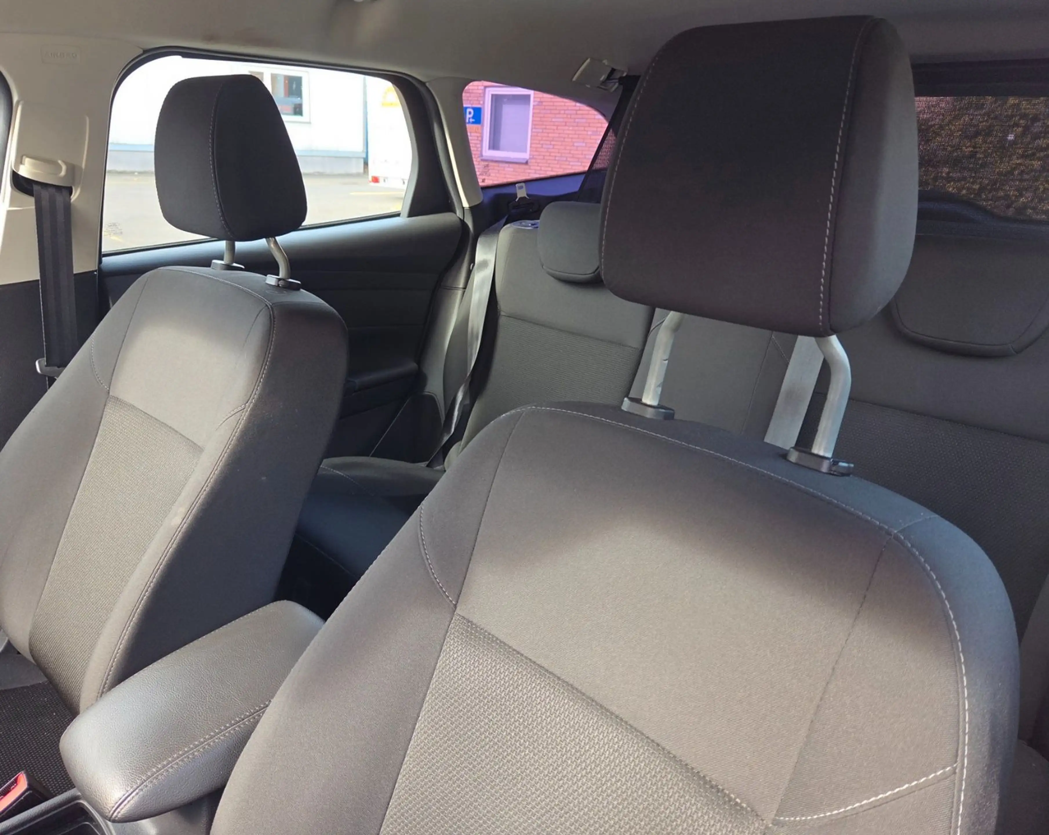Ford Focus Turnier Business CAM SHZ Navi Klima PDC — photo 16
