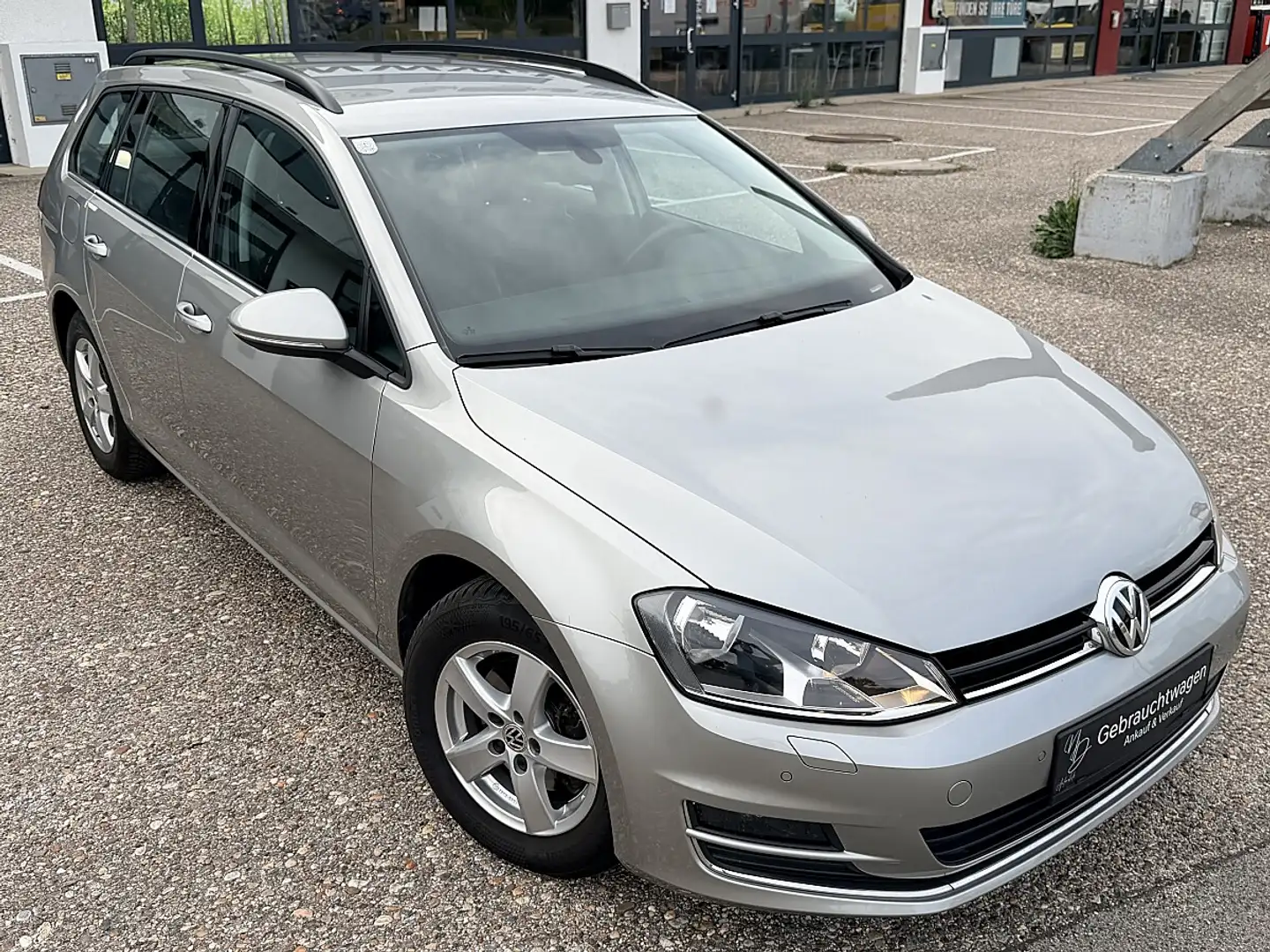 Volkswagen Golf Variant Highline BMT 1,6 TDI *Sehr gepflegt/Wenig KM* Grau - 2