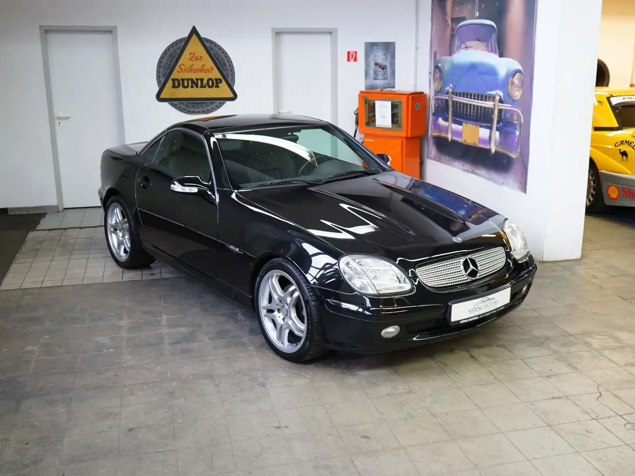Mercedes-Benz SLK 230
