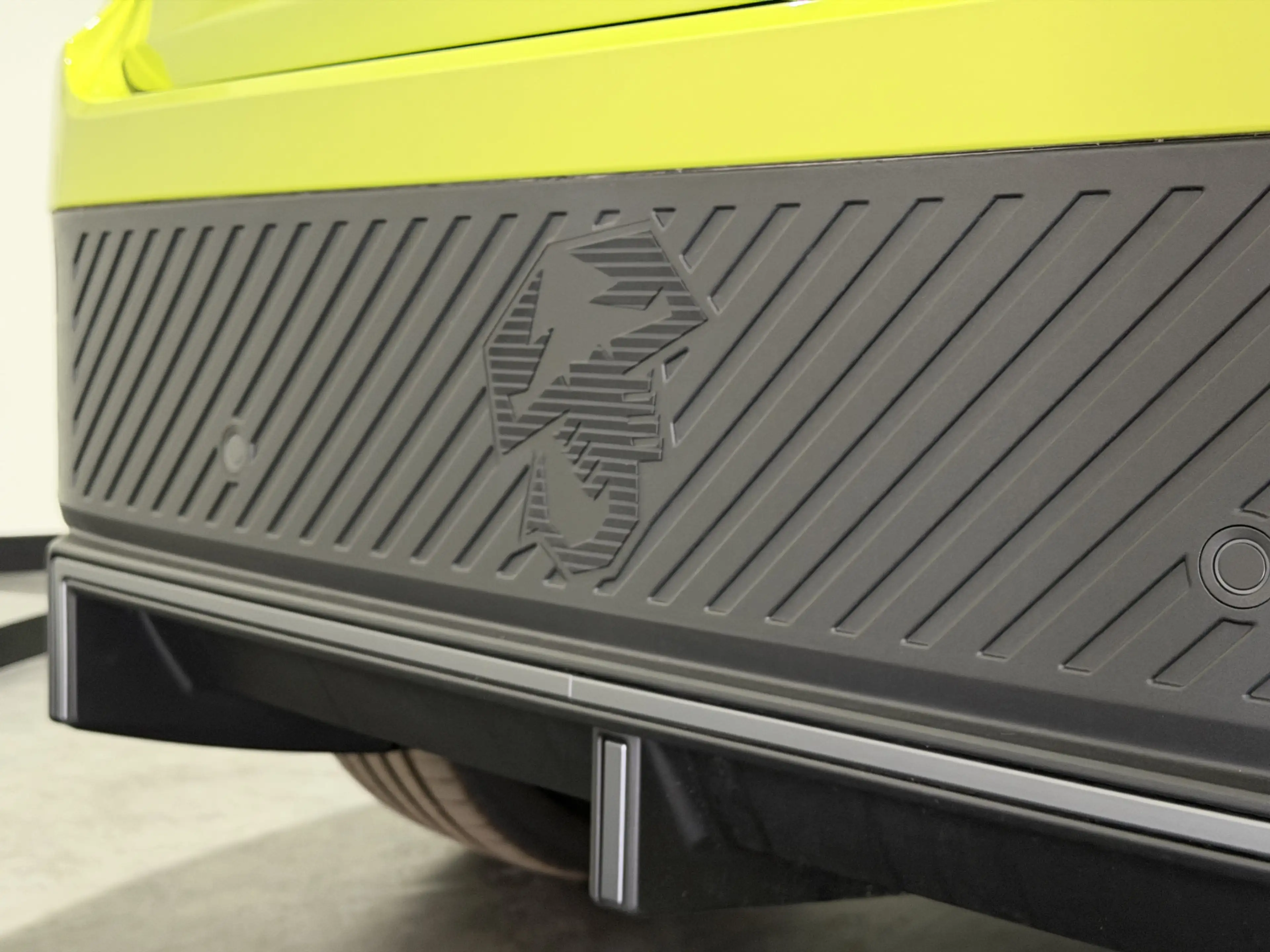 Fiat 600e Abarth Turismo 54 kWh | Acid Green — photo 15