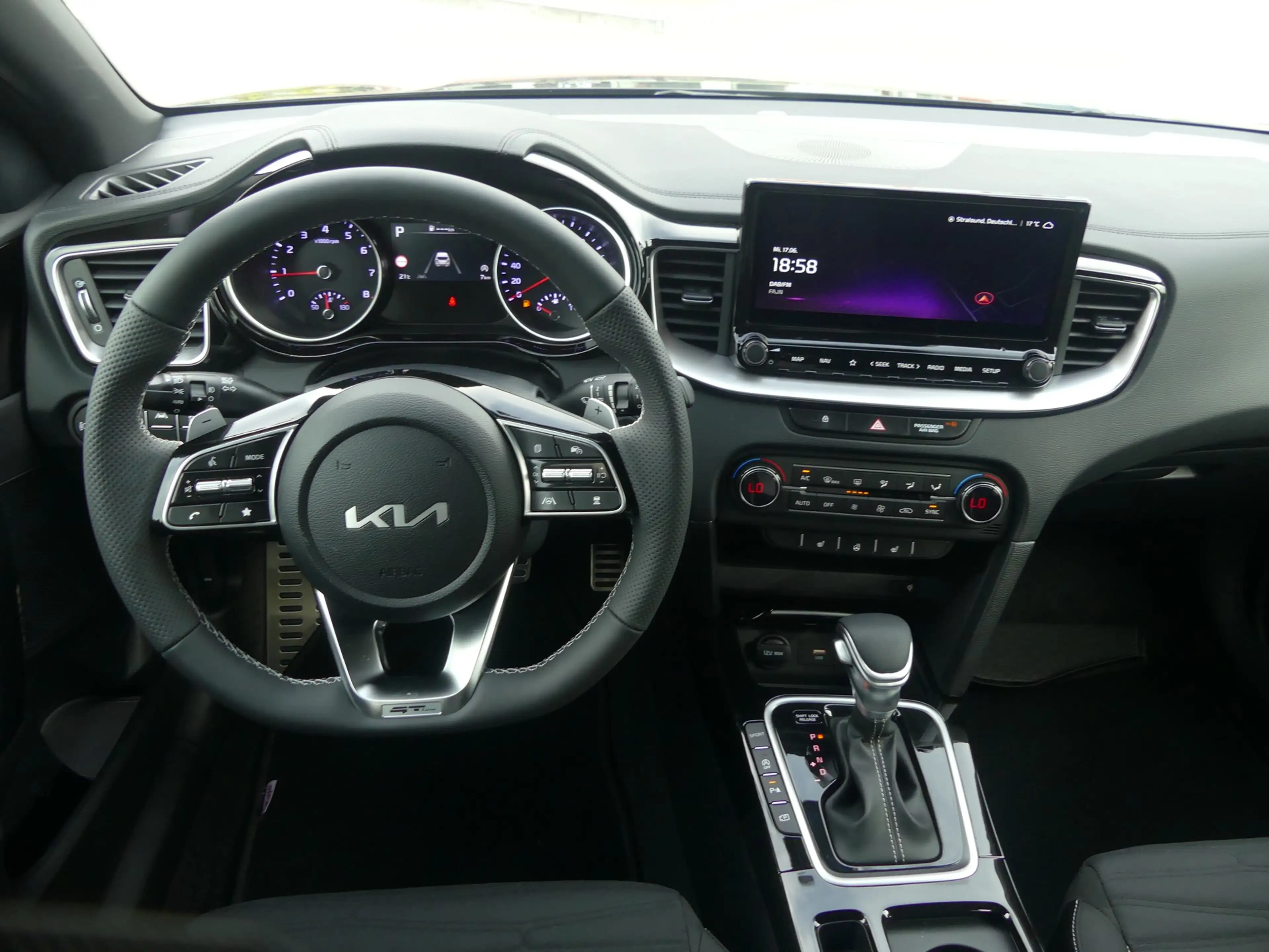 Kia XCeed GT-Line 1.6 GDI Aut. LED ACC Navi Kamera — photo 9