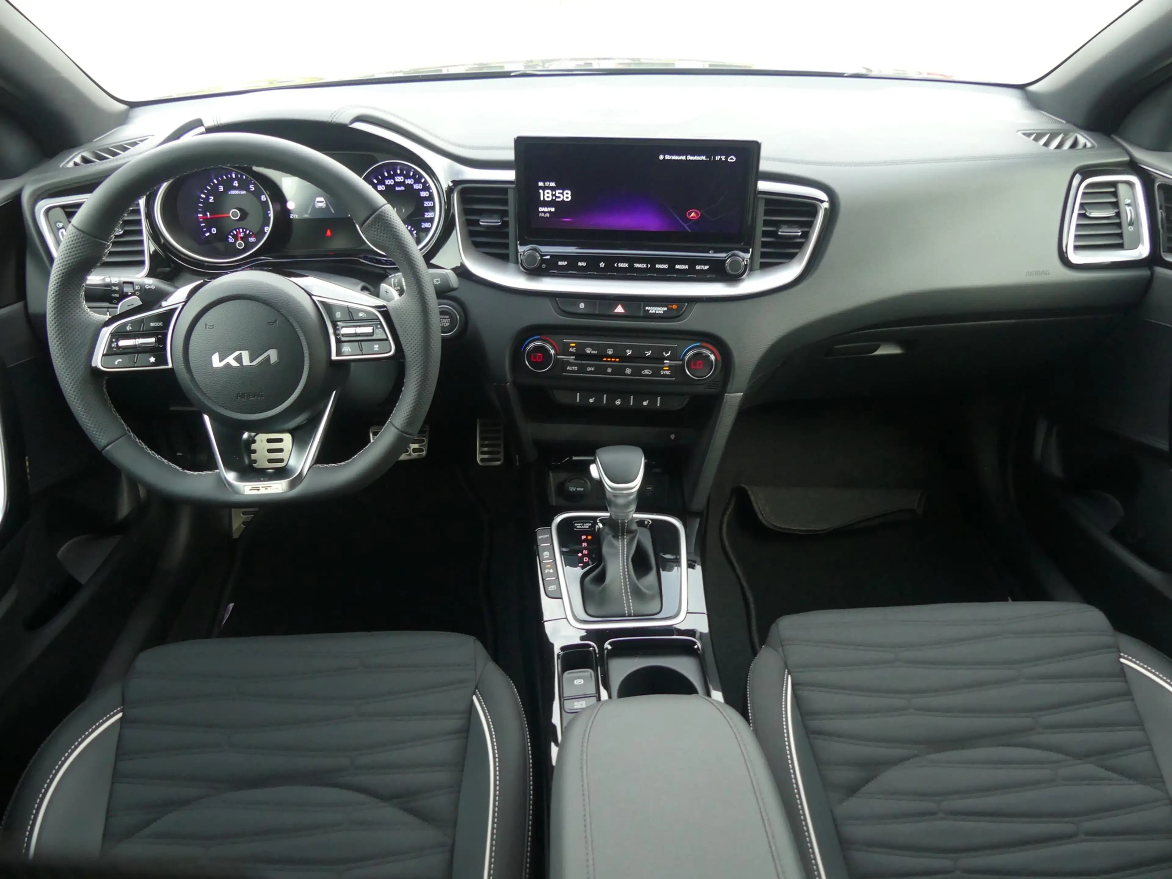 Kia XCeed GT-Line 1.6 GDI Aut. LED ACC Navi Kamera — photo 8